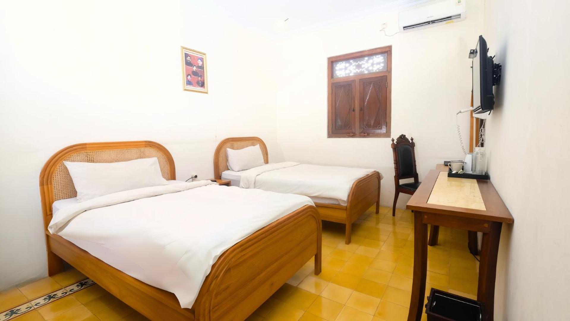 Baturetno The Mangkoro Hotel By Sinergi מראה חיצוני תמונה