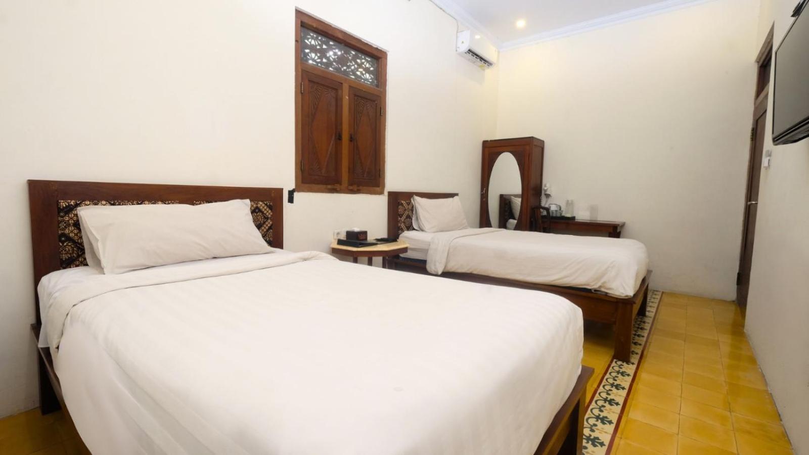 Baturetno The Mangkoro Hotel By Sinergi מראה חיצוני תמונה